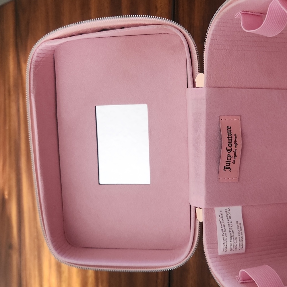 Juicy Couture Metallic Rose Gold Travel Cosmetic Case - Picture 11 of 16